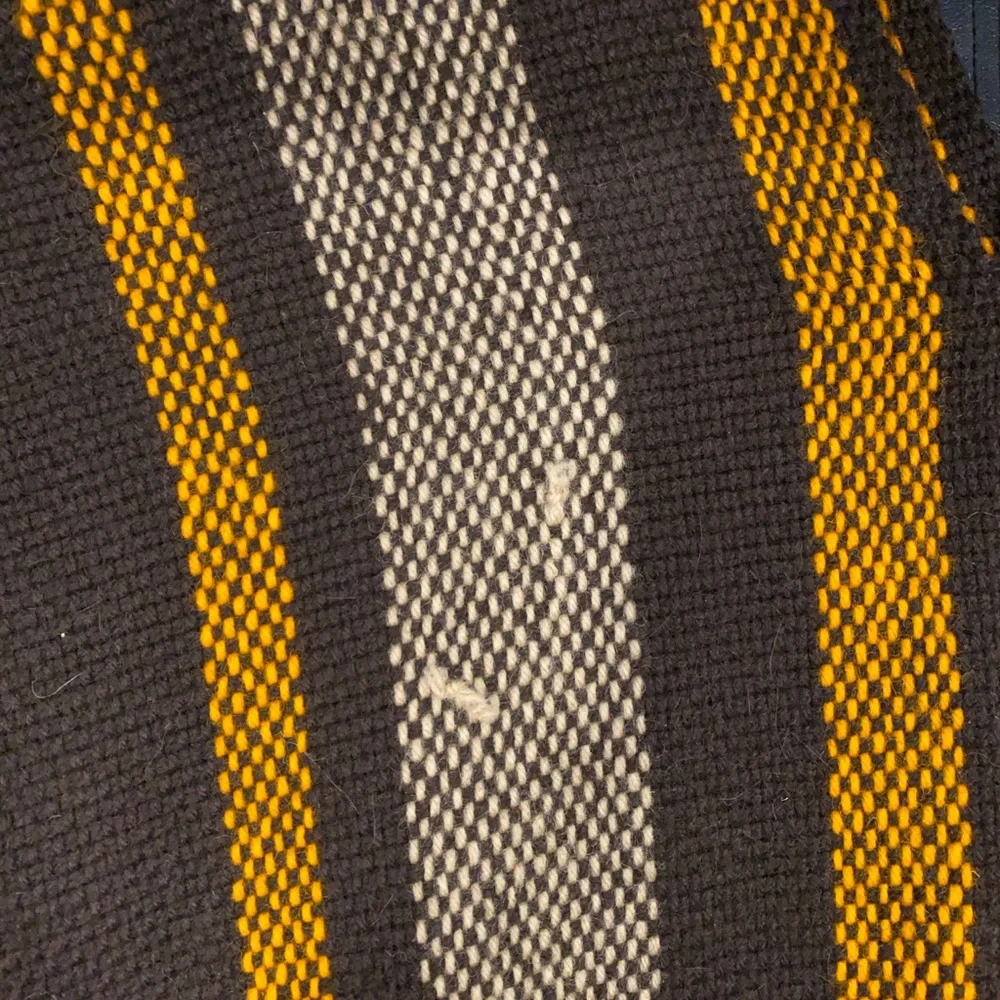 Vintage Woven Poncho - Picture 5 of 6